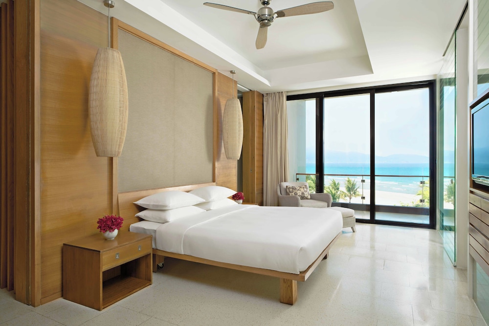 Executive Suite (Regency)