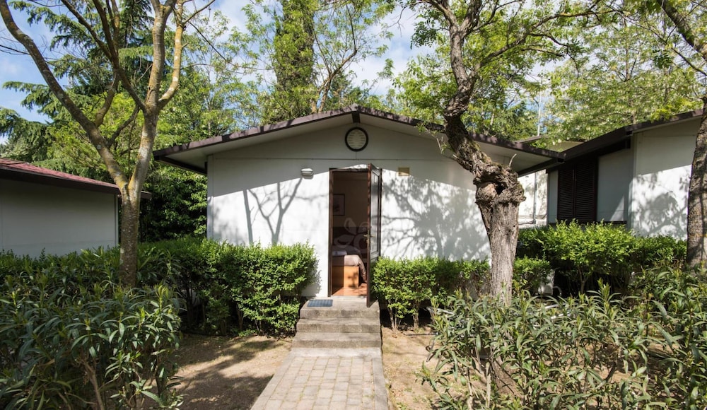 Standard Bungalow, 1 Bedroom - Photo 8