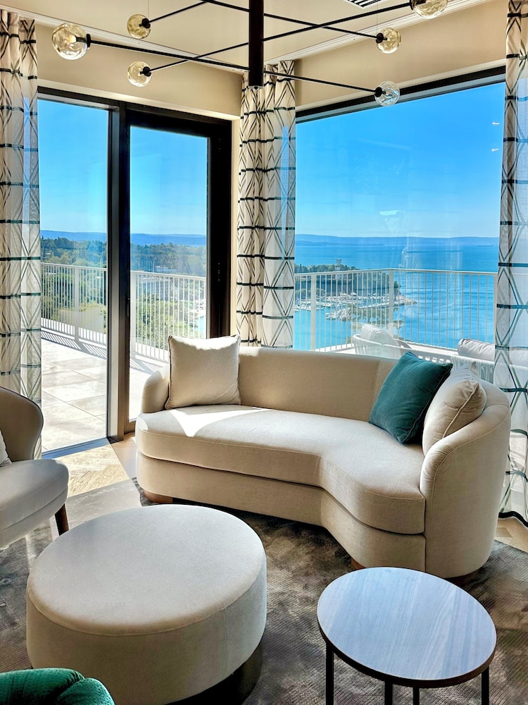 Luxury Suite, 2 Bedrooms, Balcony, Sea View