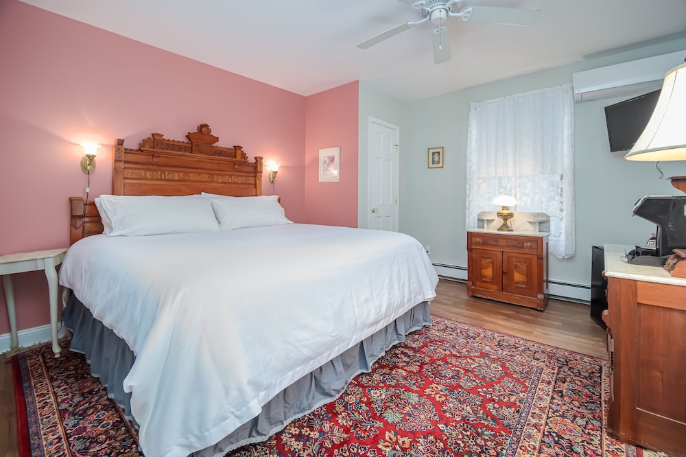 Room (Lucindas Suite) photo 1