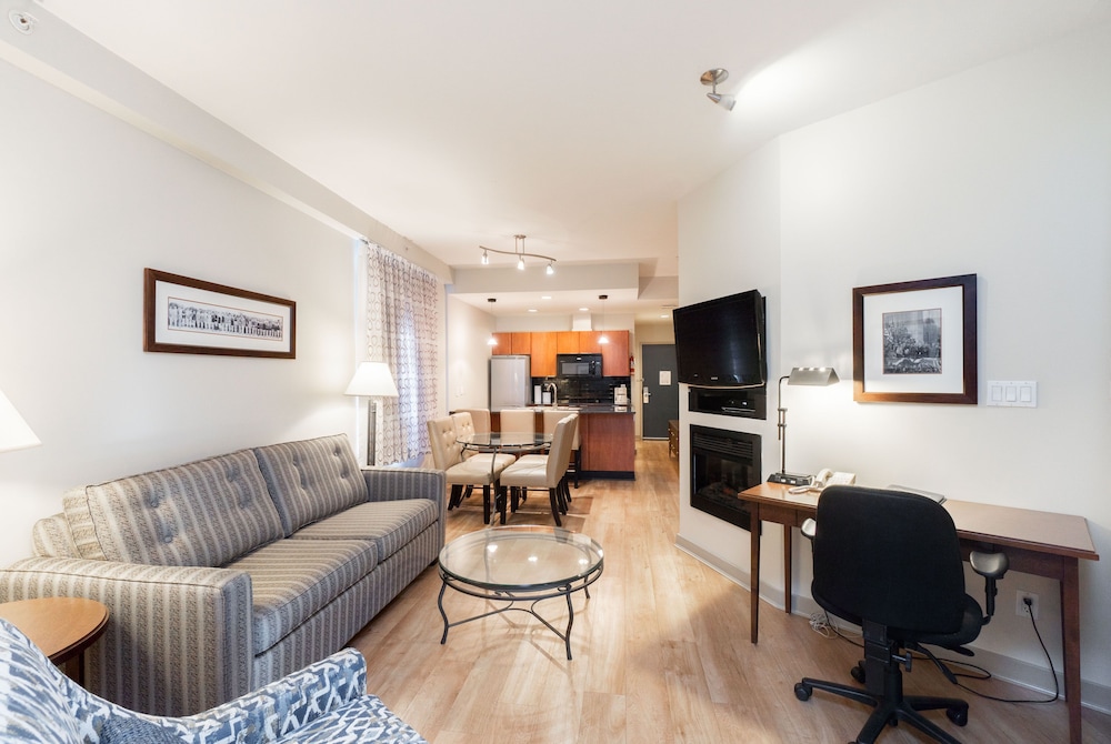Deluxe Suite, 1 Bedroom photo 1