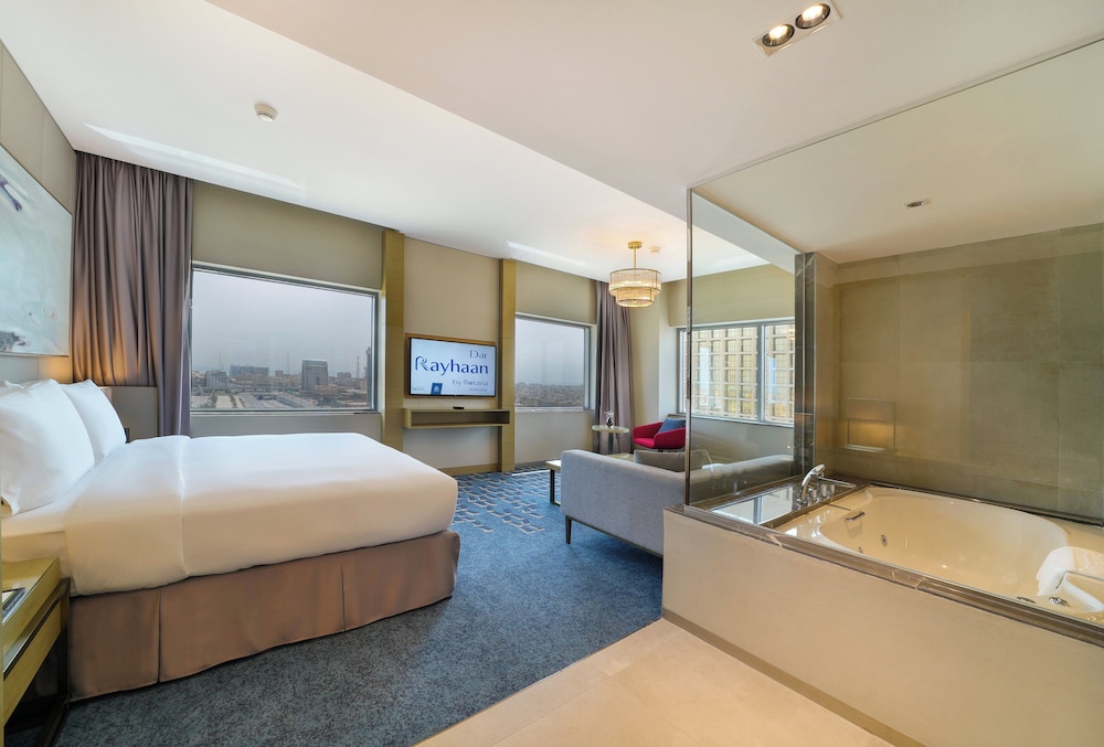 Suite, 1 King Bed, City View (One Bedroom, Jetted Tub) - Photo 1