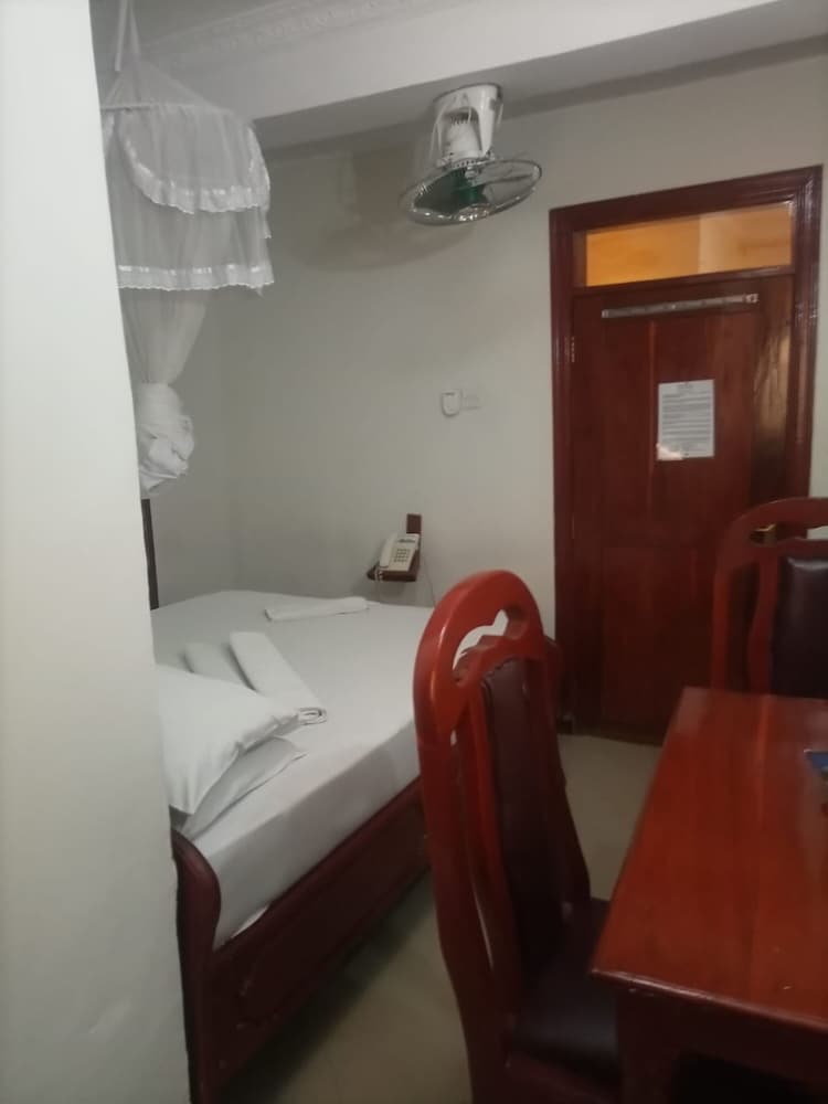 Basic Double Room