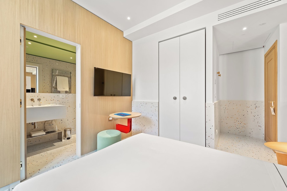 Basic Single Room
