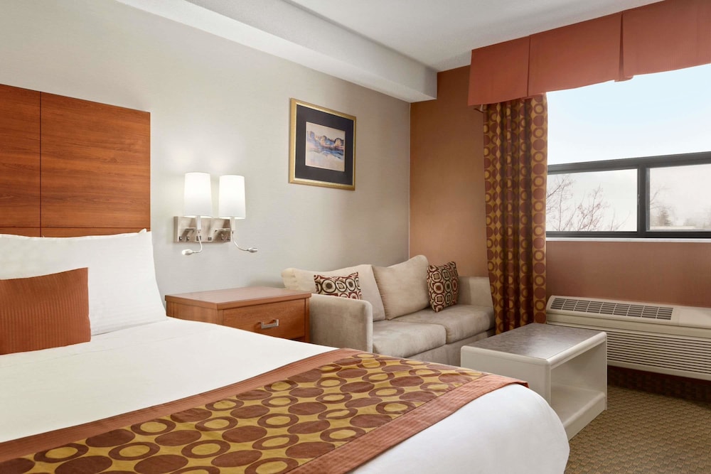 Room, 1 Queen Bed, Non Smoking - Photo 1