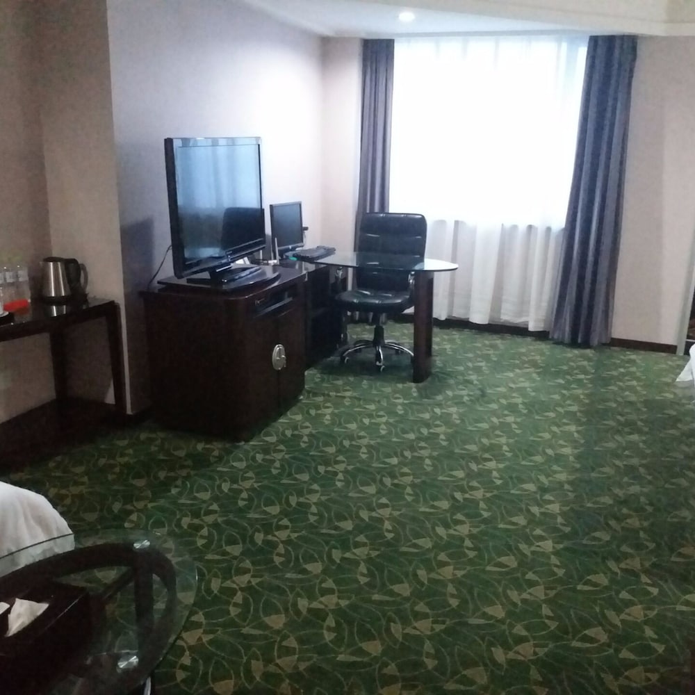 Family Room photo 2