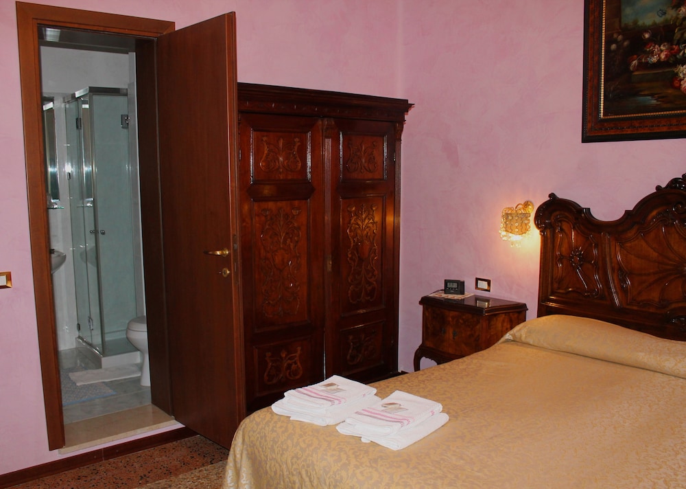 Double Room, 1 Queen Bed (Enchanted perla) photo 2
