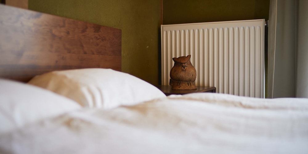Double Room, Non Smoking - Photo 9