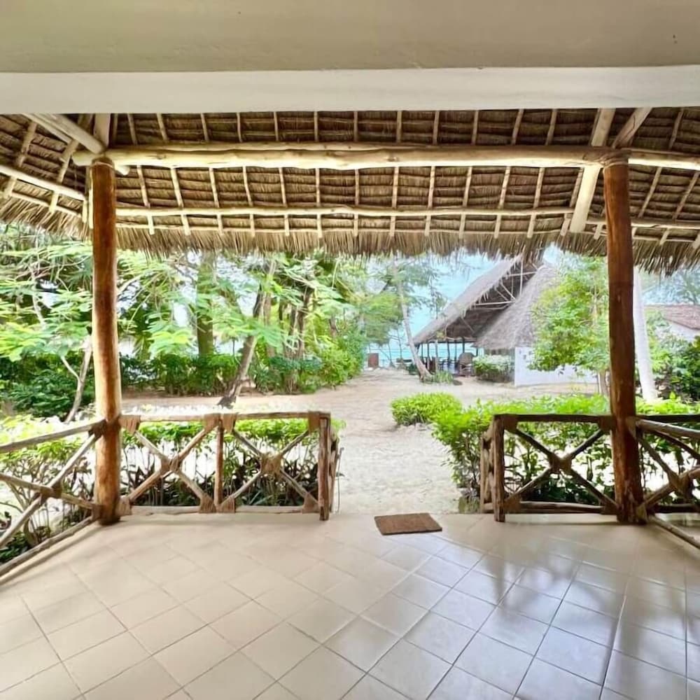 Superior double room with pool view