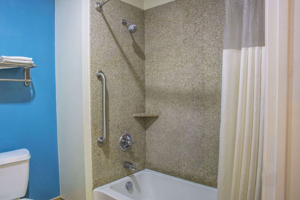 Efficiency, Double Room, 2 Double Beds - Photo 9
