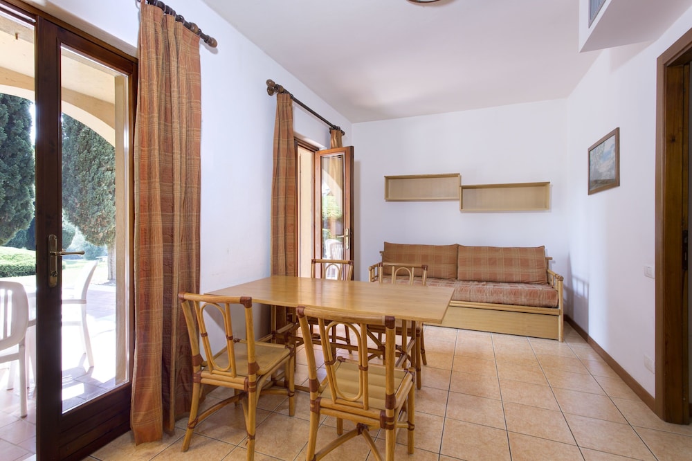 Apartment, 1 Bedroom, Kitchenette - Photo 3