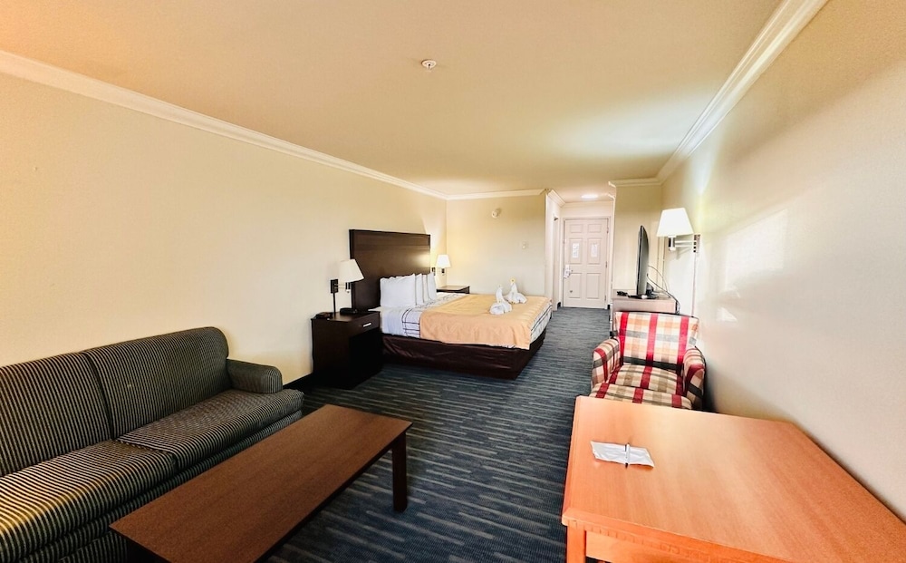 Luxury Room, 1 King Bed with Sofa bed, Non Smoking, Ocean View