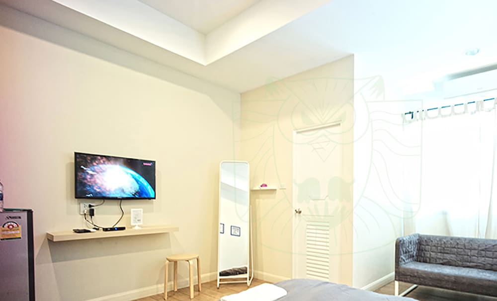 Standard Studio, 1 King Bed, Ground Floor photo 2
