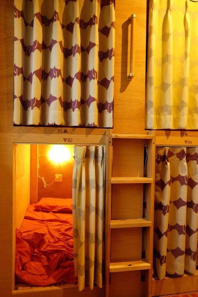 "B" Mixed dormitory photo 3
