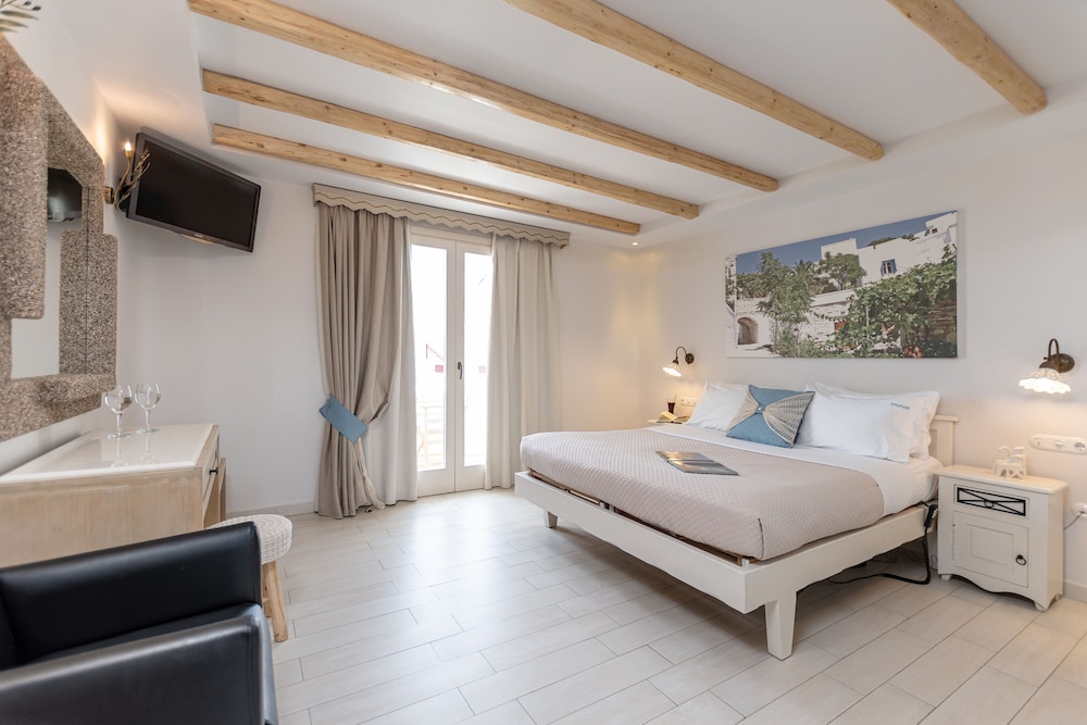 Double Room - Photo 5