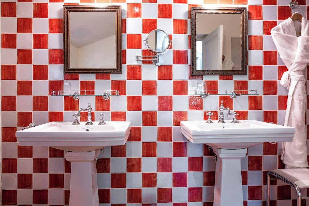 Deluxe Suite - Photo 4