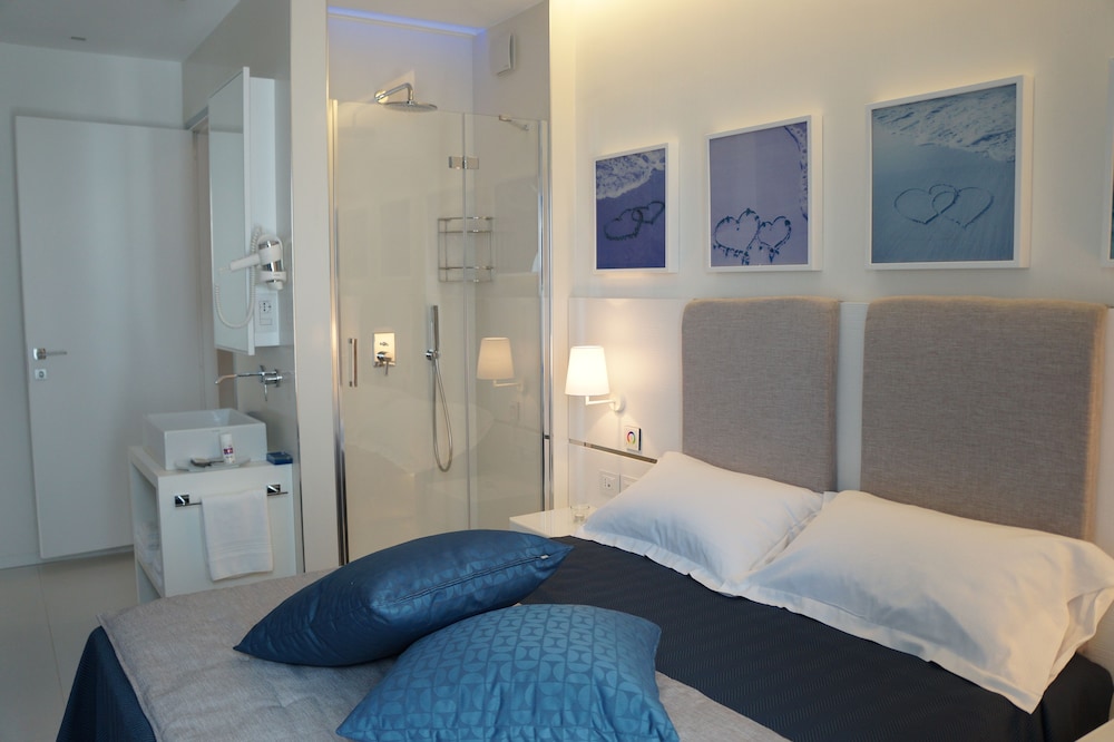 Design Room, 1 Queen Bed photo 3