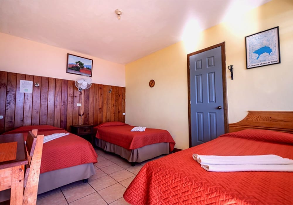 Superior Triple Room photo 3