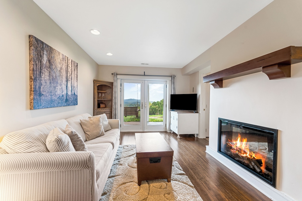 Deluxe Studio Suite photo 2