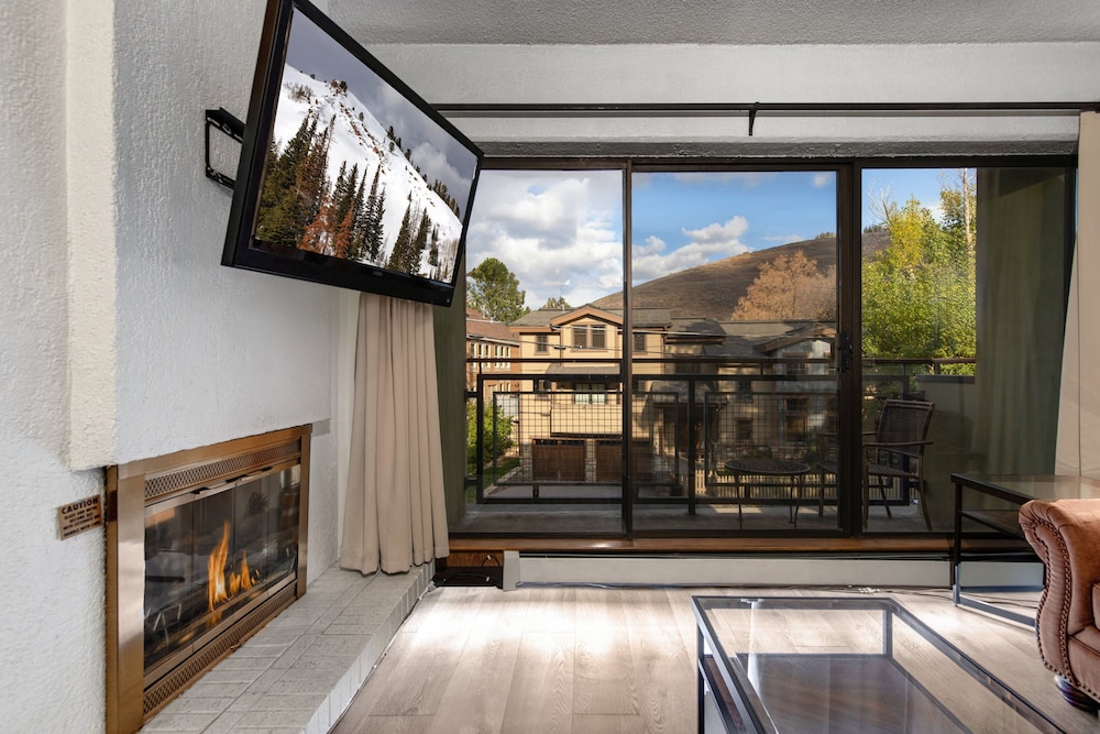 Condo, 1 Bedroom