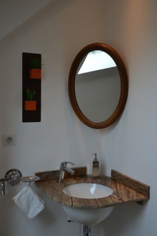 Room (Madeleine) photo 2