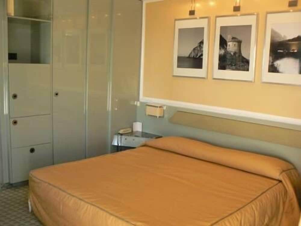 Economy Room photo 1