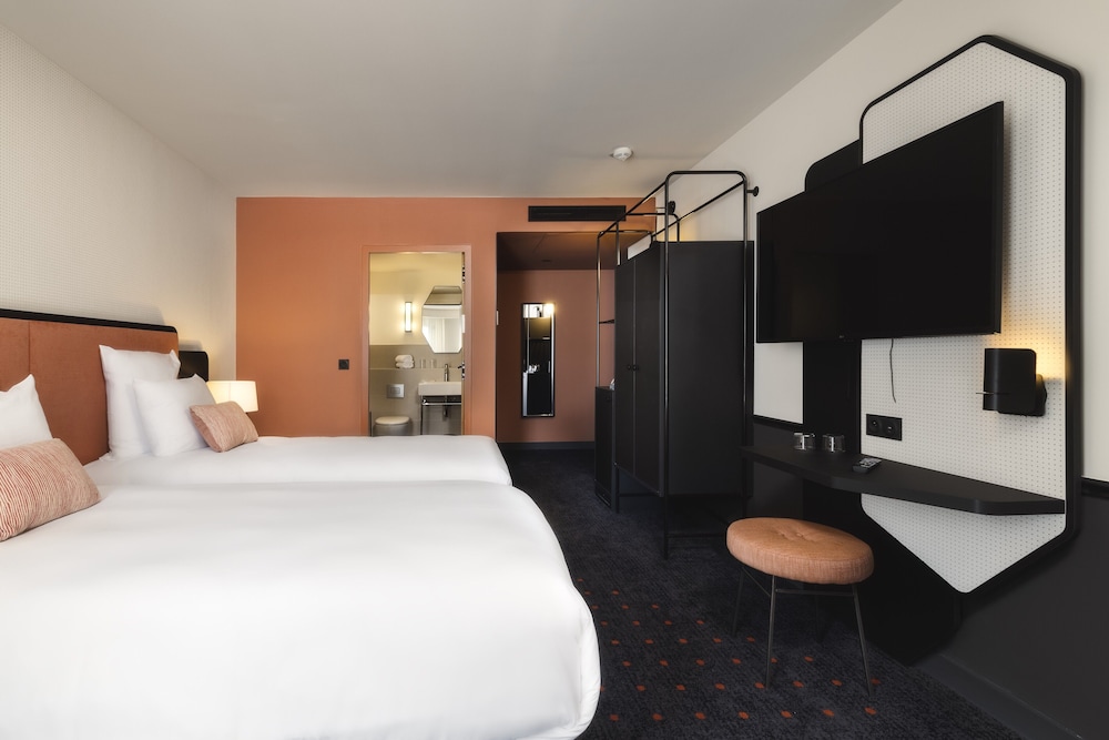 Classic Twin Room, 2 Twin Beds - Photo 1