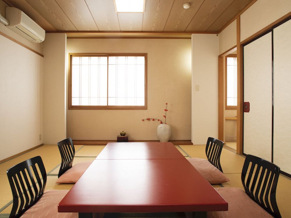 Japanese Style Room For 8 People With Private Bathroom