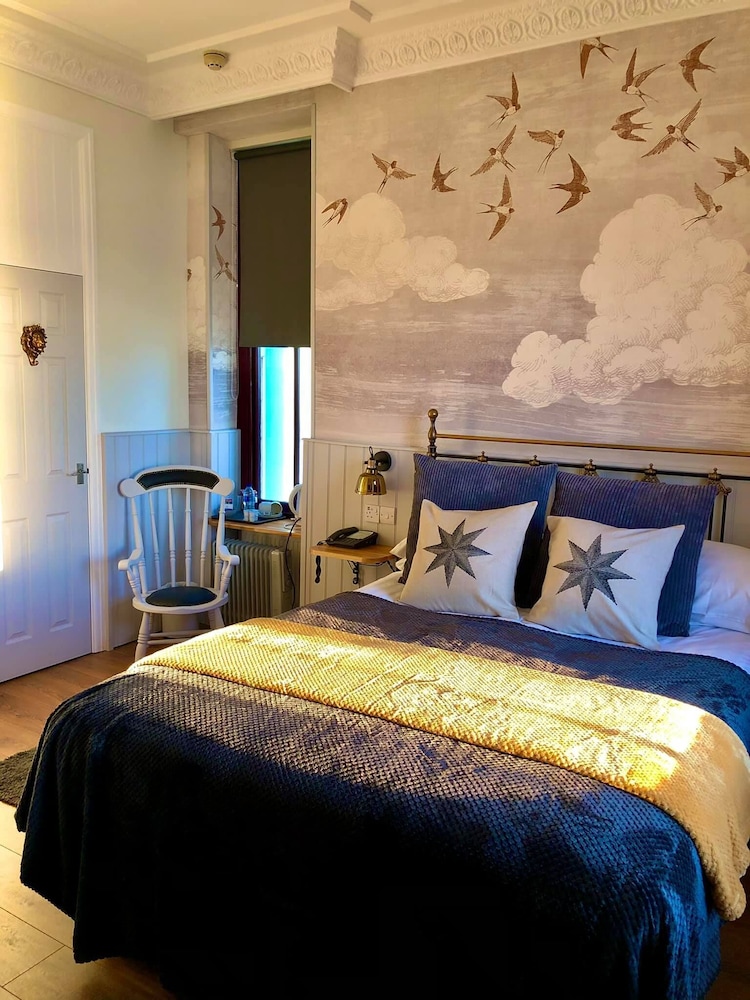 Double Room, Ensuite, Sea View photo 3