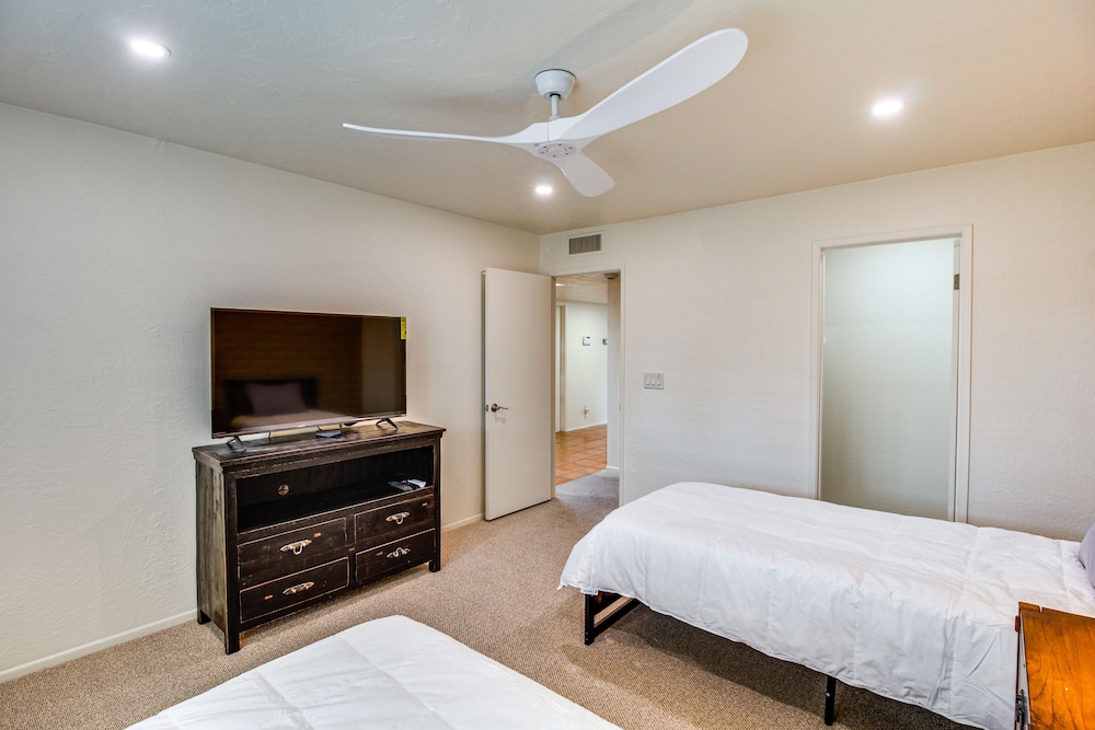 Apartment (2 Bedrooms) photo 2