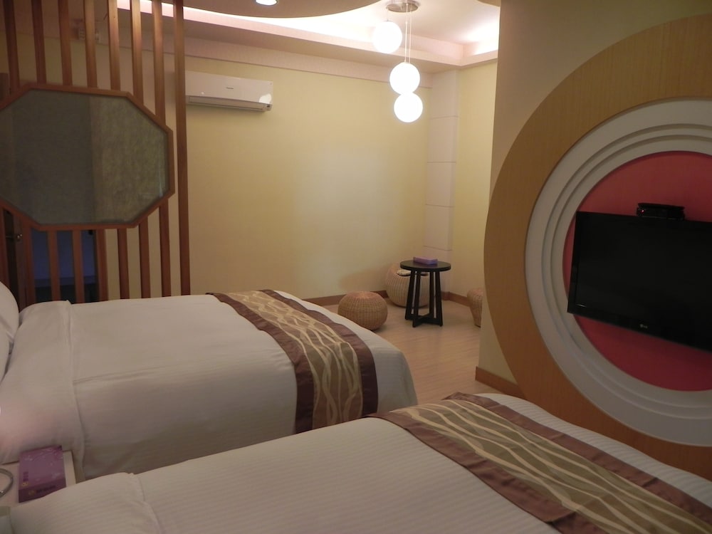 Deluxe Twin Room photo 2