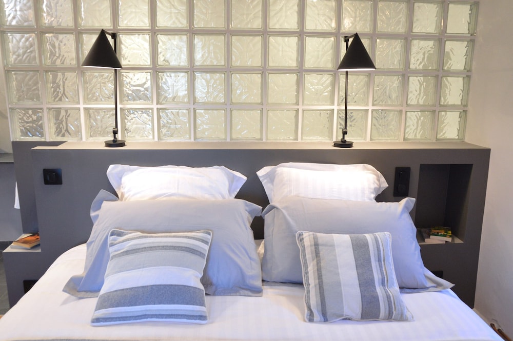 Superior Double Room, 1 King Bed, Ensuite, Mountain View (Tramontane) photo 2