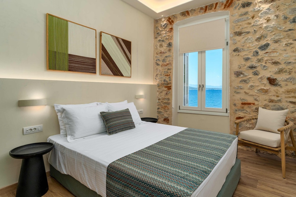 Deluxe Double Room, Sea View photo 3
