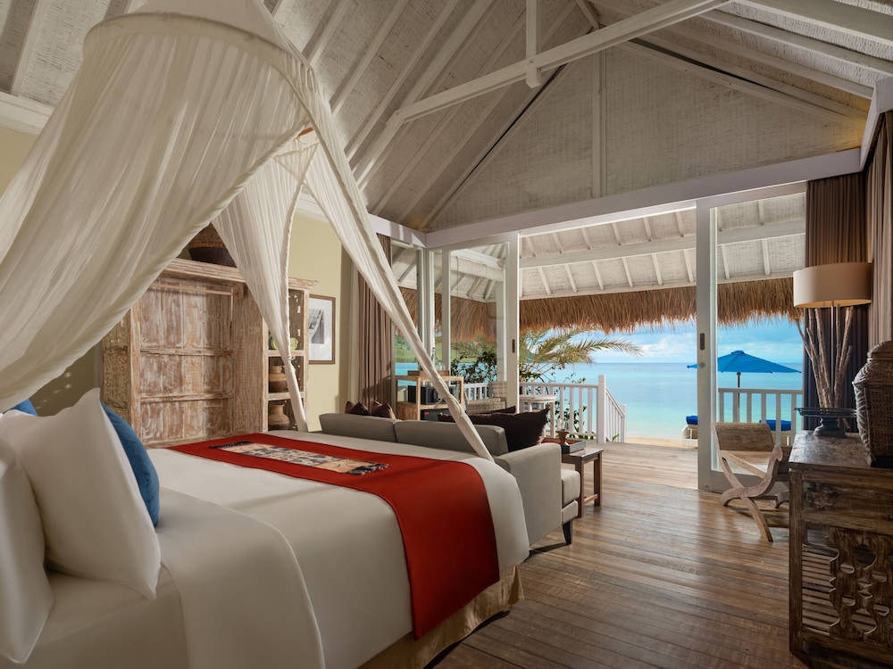 Private Beach Bungalow photo 1