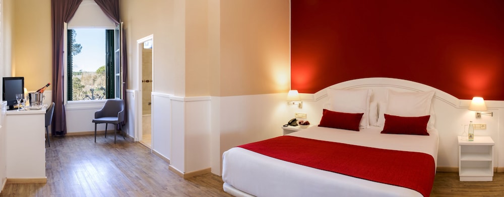 Premium Room, Garden View - Photo 4