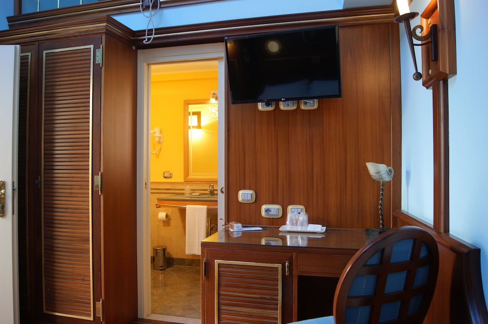Economy Room - Photo 2
