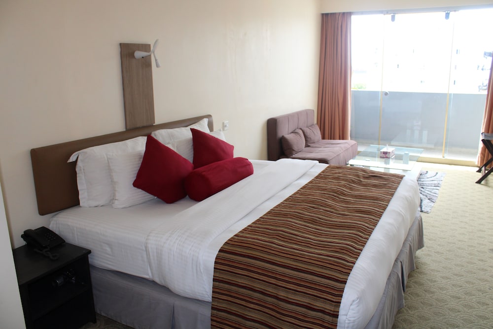 Deluxe Room - Photo 4