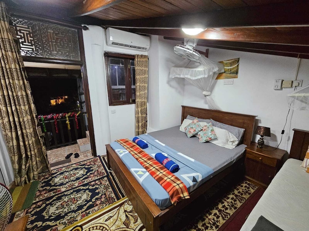 Traditional Triple Room, Ensuite, Ocean View photo 3