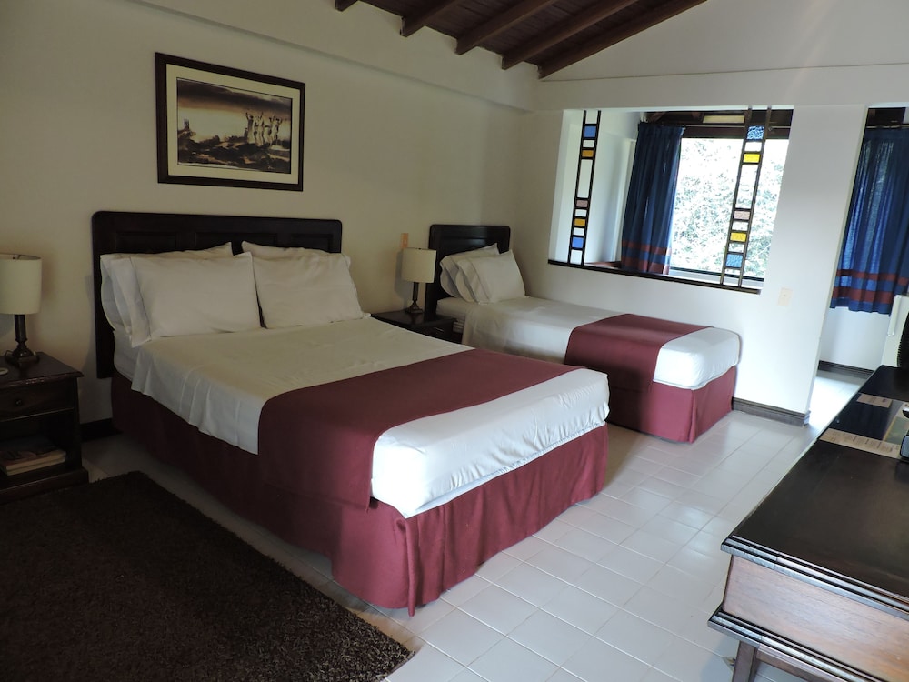 Standard Triple Room (3 Pax) photo 3