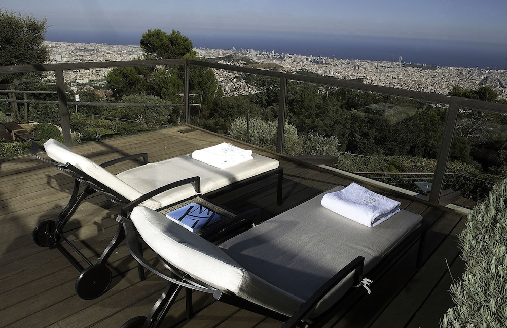 Deluxe Double Room, Terrace, Sea Facing photo 2