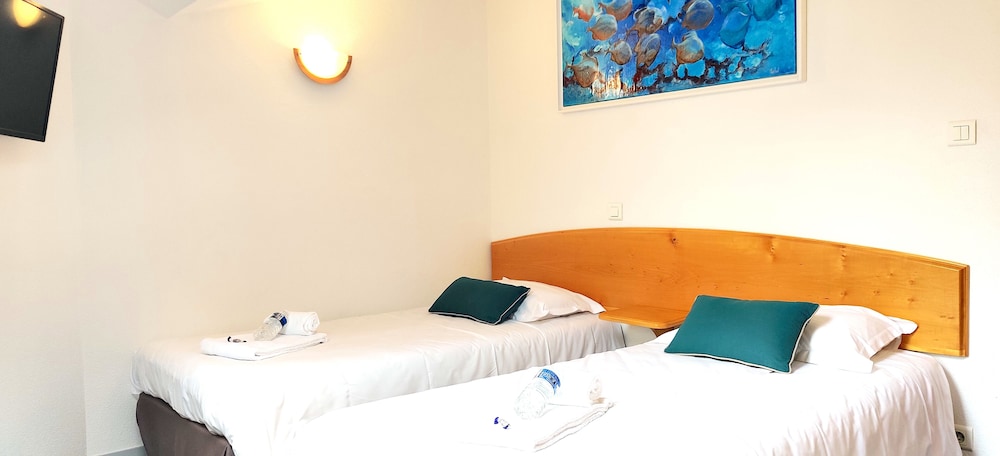 Standard Quadruple Room photo 2