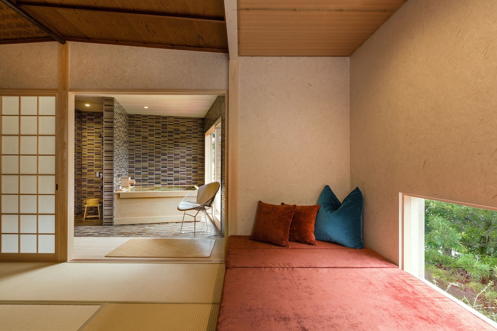 Deluxe Studio, Private Bathroom, Garden Area - Photo 2