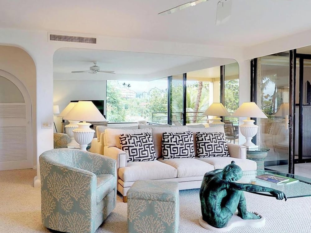 Condo, 2 Bedrooms, Oceanfront (409)