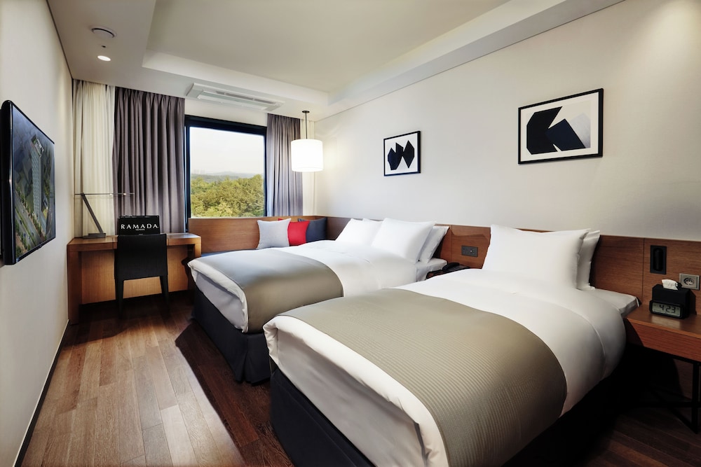 Standard Room, Multiple Beds