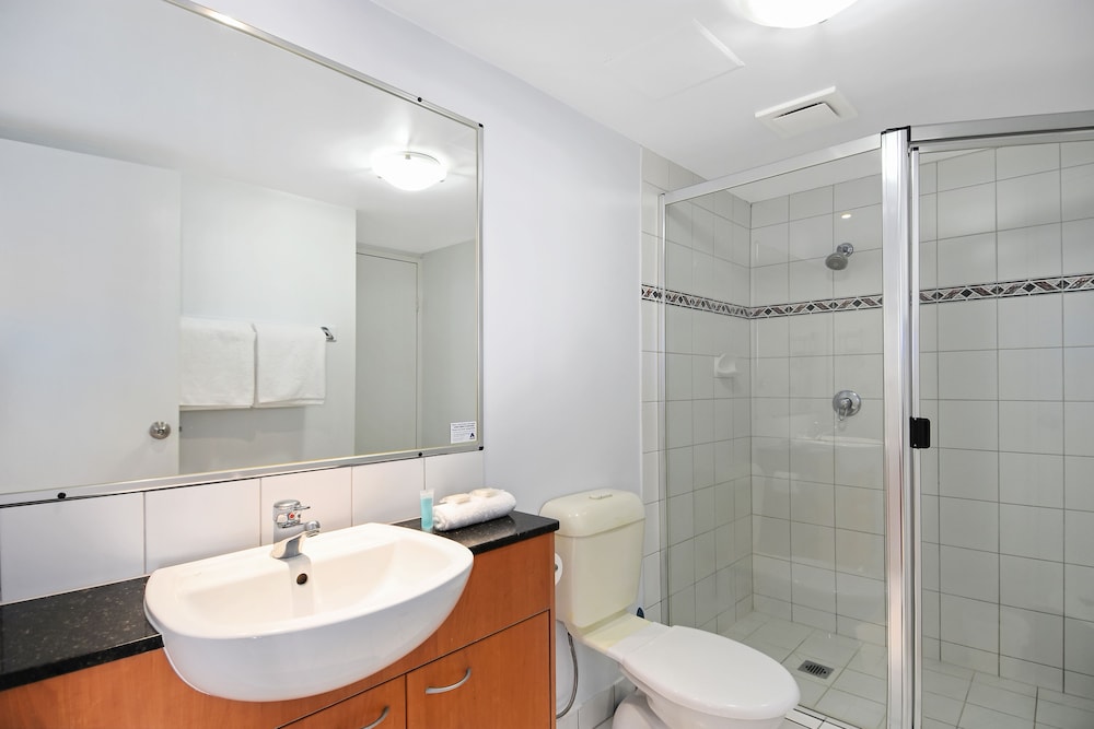 One Bedroom Superior Apartment - Photo 8
