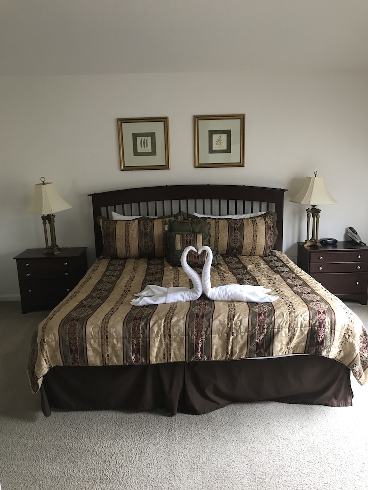 House, Multiple Beds, Private Pool (Tinklers Rest)