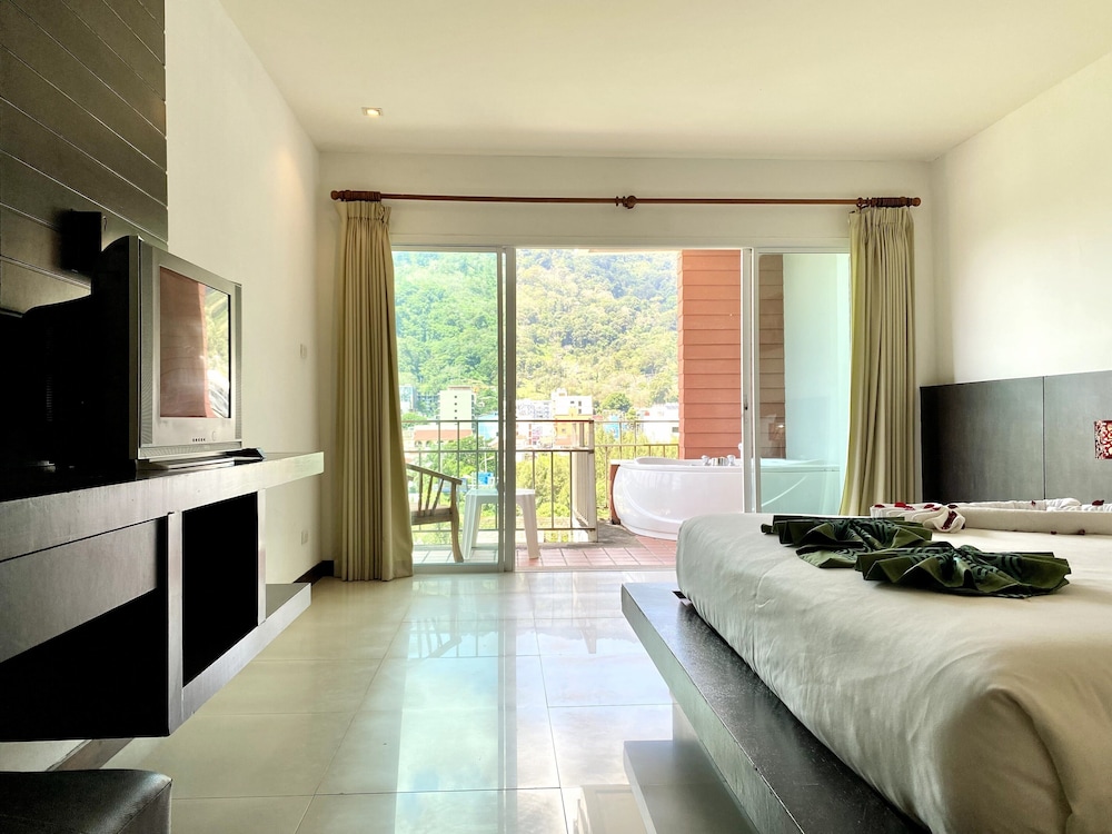 Deluxe Double Room - Photo 22