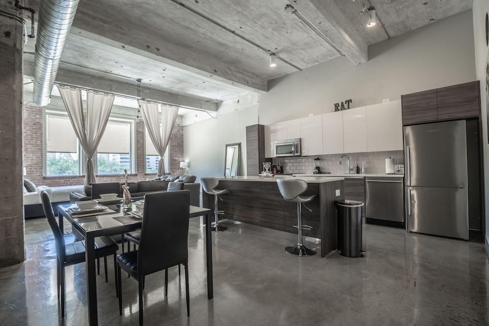 Signature Apartment, 2 Bedrooms, City View