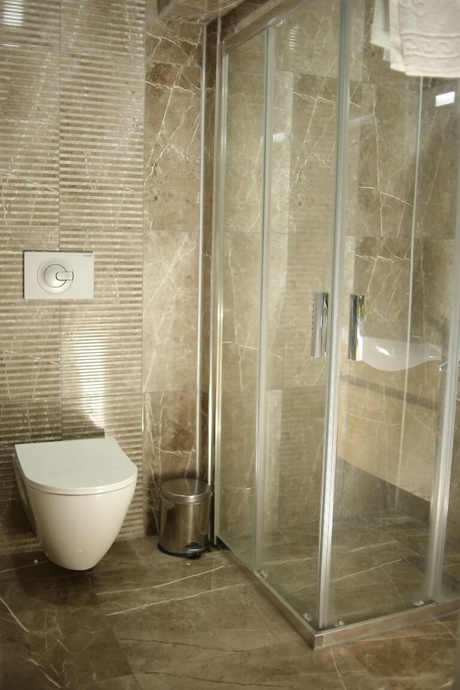 Twin Room - Photo 7