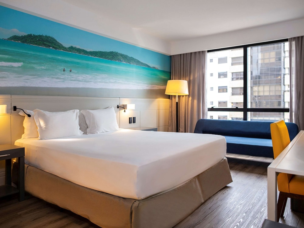 Superior Room, 1 King Bed with Sofa bed, Partial Sea View - Photo 1